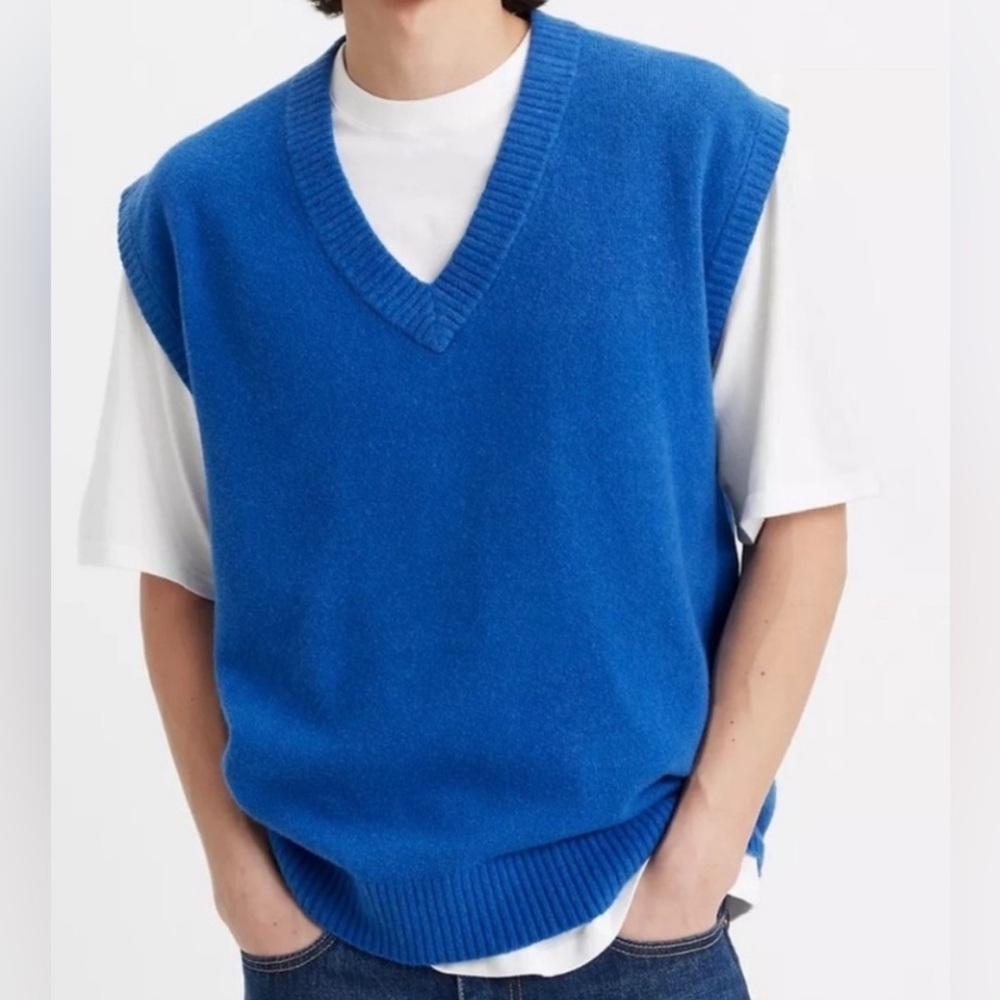 Levi’s Sweater Vest Royal Blue Knit Pull-Over Relaxed Fit Men’s Size Small (NWT)
